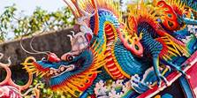 https://www.vikingrivercruises.com/images/CC_Shanghai_Colorful_Dragon_Sculpture_500x250_tcm21-105536.jpg